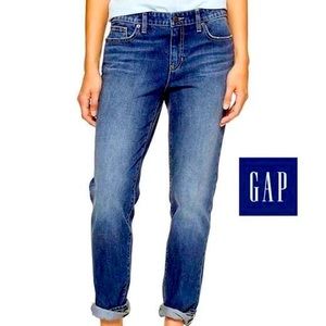 ‼️SALE‼️Gap slim boyfriend jeans 4/27  MID RISE